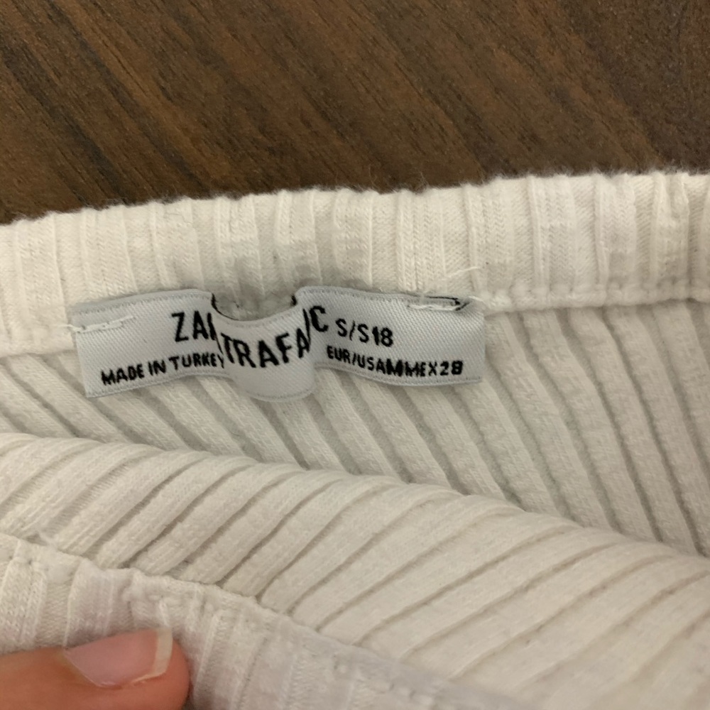 ZARA Ribbed One Shoulder Tank Top - Picture 3 of 4